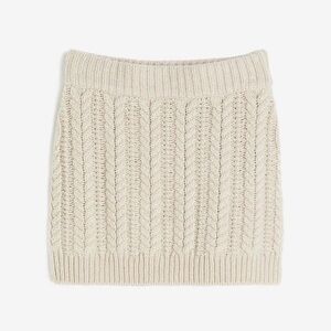H&M Beige merino wool blend Cable knit mini skirt